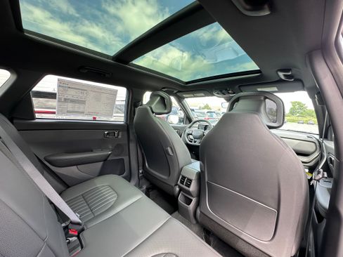New 2027 Kia Seltos X-Line S w/ X-Line S Premium Package AWD/4WD image 14