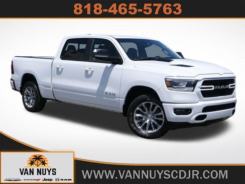 Used 2024 RAM 1500 Laramie AWD/4WD image 1