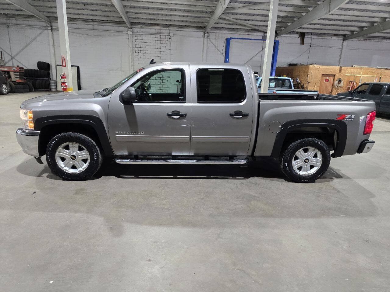 Used 2012 Chevrolet Silverado 1500 LT w/ All-Star Edition AWD/4WD image 6