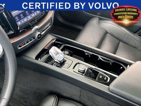 Certified 2023 Volvo XC60 B5 Ultimate w/ Protection Package Premier FWD image 19