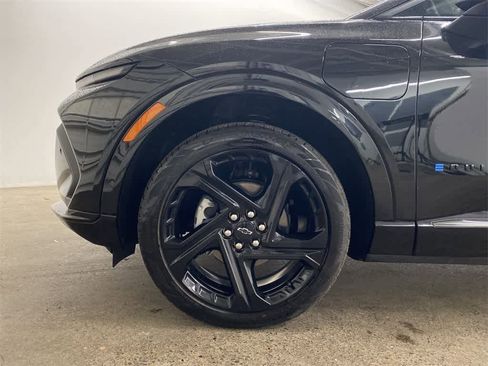 Used 2024 Chevrolet Equinox EV RS image 12