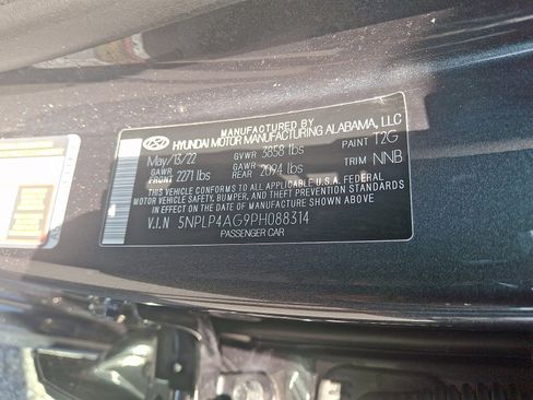 Certified 2023 Hyundai Elantra Limited image 29