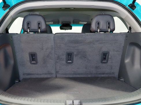 Used 2021 Chevrolet Bolt Premier w/ Infotainment Package image 42