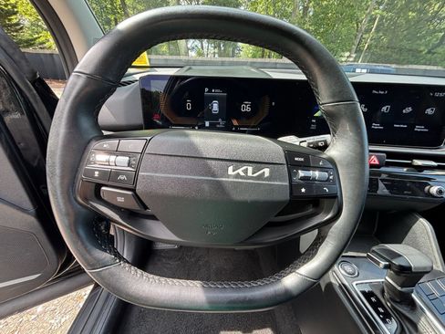 Used 2026 Kia Sportage LX FWD image 30