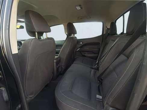 Used 2018 Chevrolet Colorado LT w/ LT Convenience Package image 16