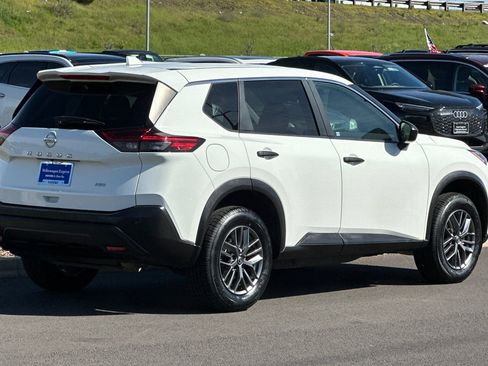 Used 2021 Nissan Rogue S image 3