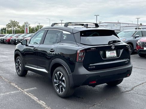 New 2026 Nissan Kicks SV w/ Cold Weather Package AWD/4WD image 6