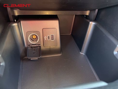 New 2025 Ford Explorer Active w/ Active Comfort Package image 14