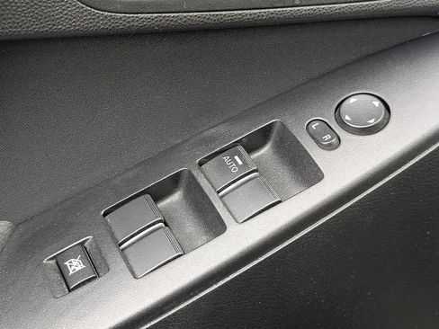 Used 2010 MAZDA MAZDA3 s Sport image 16