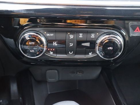 New 2026 Chevrolet Trax RS image 13