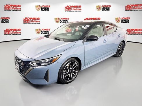 Certified 2024 Nissan Sentra SR w/ SR Premium Package FWD image 15