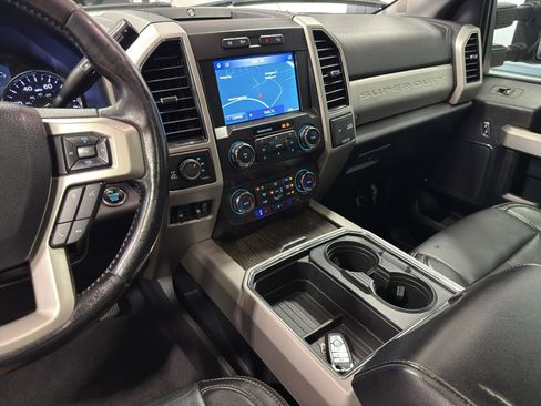 Used 2021 Ford F250 Lariat image 18