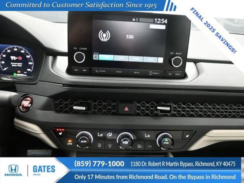 New 2025 Honda Accord SE image 15