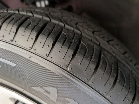 Used 2013 Honda Civic LX image 6