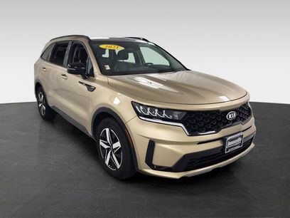 Used 2021 Kia Sorento S w/ Panoramic Sunroof Package