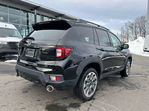 Used 2025 Honda Passport Black Edition image 7