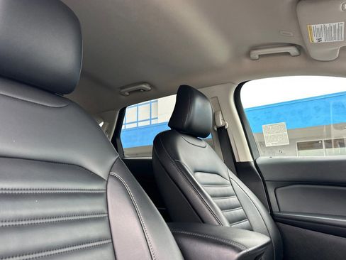 Used 2024 Ford Edge SEL image 17