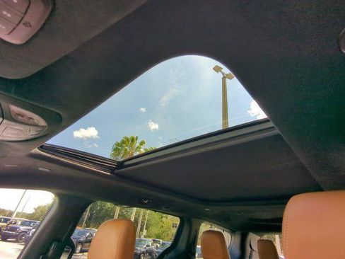 Certified 2022 Chrysler Pacifica Pinnacle FWD image 24