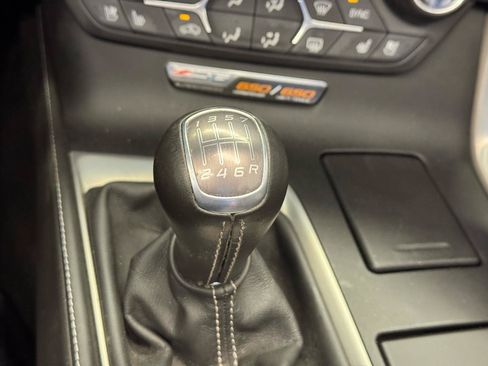 Used 2015 Chevrolet Corvette Z06 w/ 3LZ Preferred Equipment Group RWD image 15