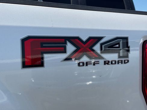 Used 2019 Ford F250 Lariat w/ Lariat Ultimate Package AWD/4WD image 7