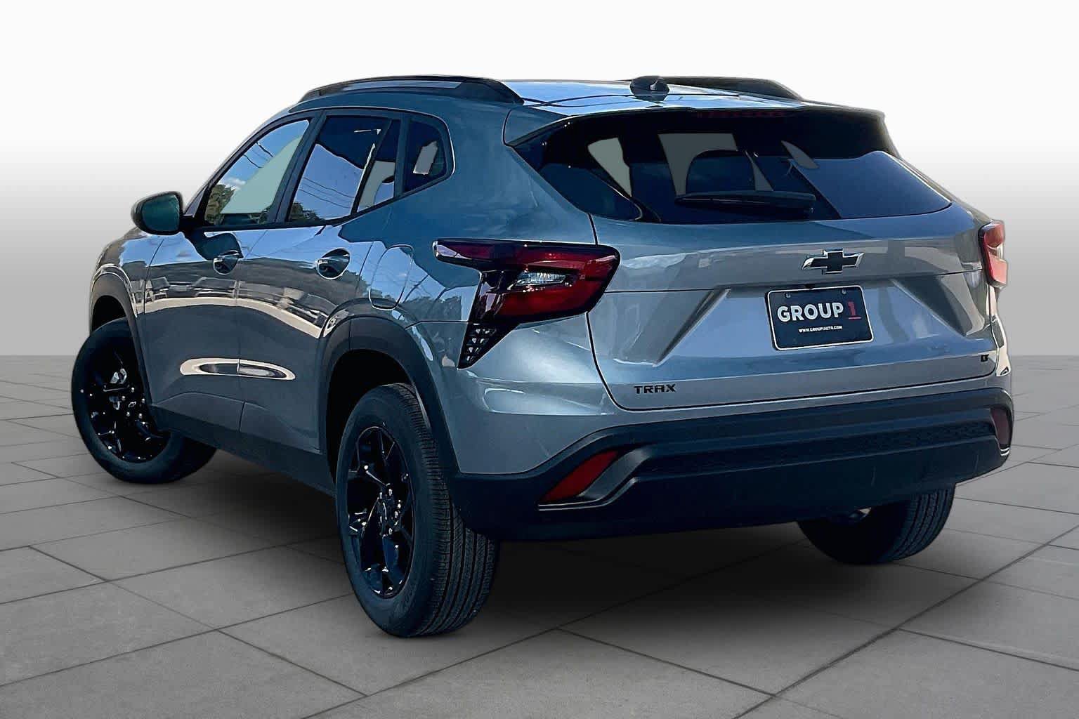 New 2026 Chevrolet Trax LT w/ Driver Confidence Package FWD image 12
