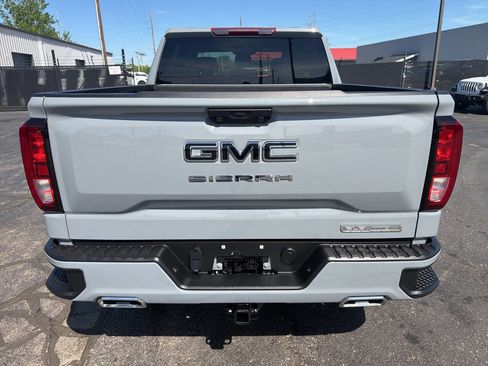 Used 2024 GMC Sierra 1500 Elevation w/ LPO, Elevation Black Package AWD/4WD image 11
