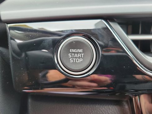 New 2025 Kia Seltos S image 27