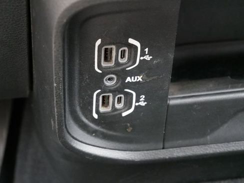 Used 2021 RAM 3500 Tradesman image 21