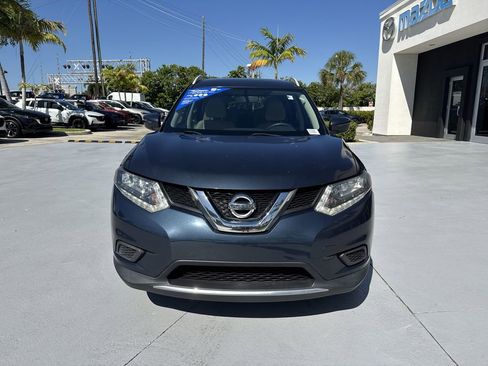 Used 2016 Nissan Rogue S w/ Appearance Package FWD image 8
