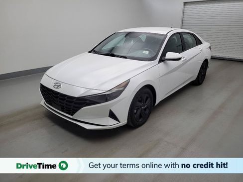 Used 2022 Hyundai Elantra SEL FWD image 1