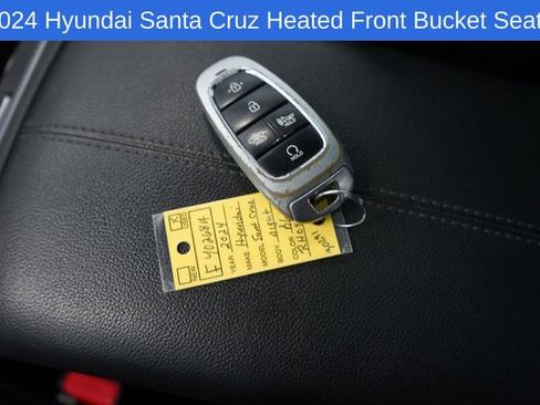 Used 2024 Hyundai Santa Cruz Night AWD/4WD image 32