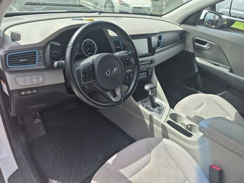Used 2019 Kia Niro LX FWD image 10