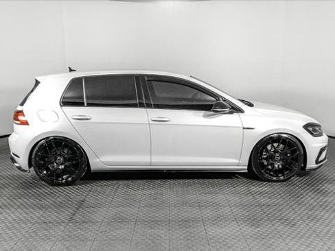 Used 2018 Volkswagen Golf R 4-Door AWD/4WD image 9