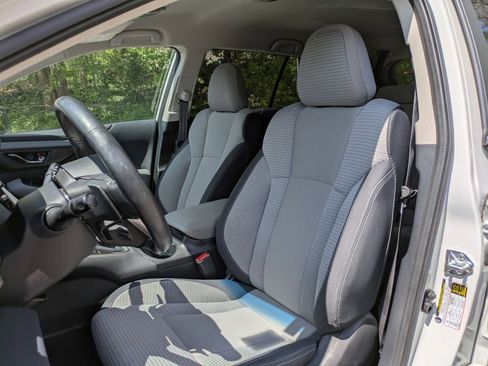 Used 2022 Subaru Outback Premium AWD/4WD image 12