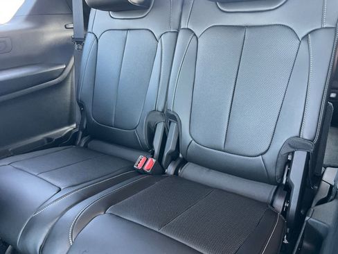 New 2025 Jeep Grand Cherokee L Limited w/ Luxury Tech Group II image 16