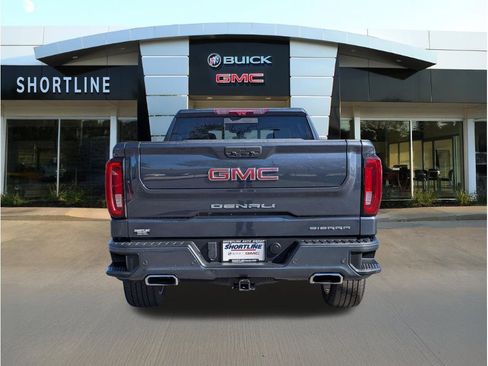 Used 2021 GMC Sierra 1500 Denali w/ Denali Ultimate Package AWD/4WD image 4