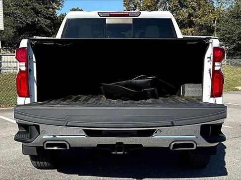 Used 2022 Chevrolet Silverado 1500 LTZ w/ LTZ Convenience Package II image 32