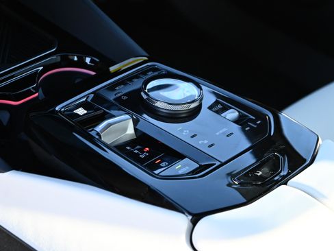 New 2026 BMW 530i w/ M Sport Package image 21