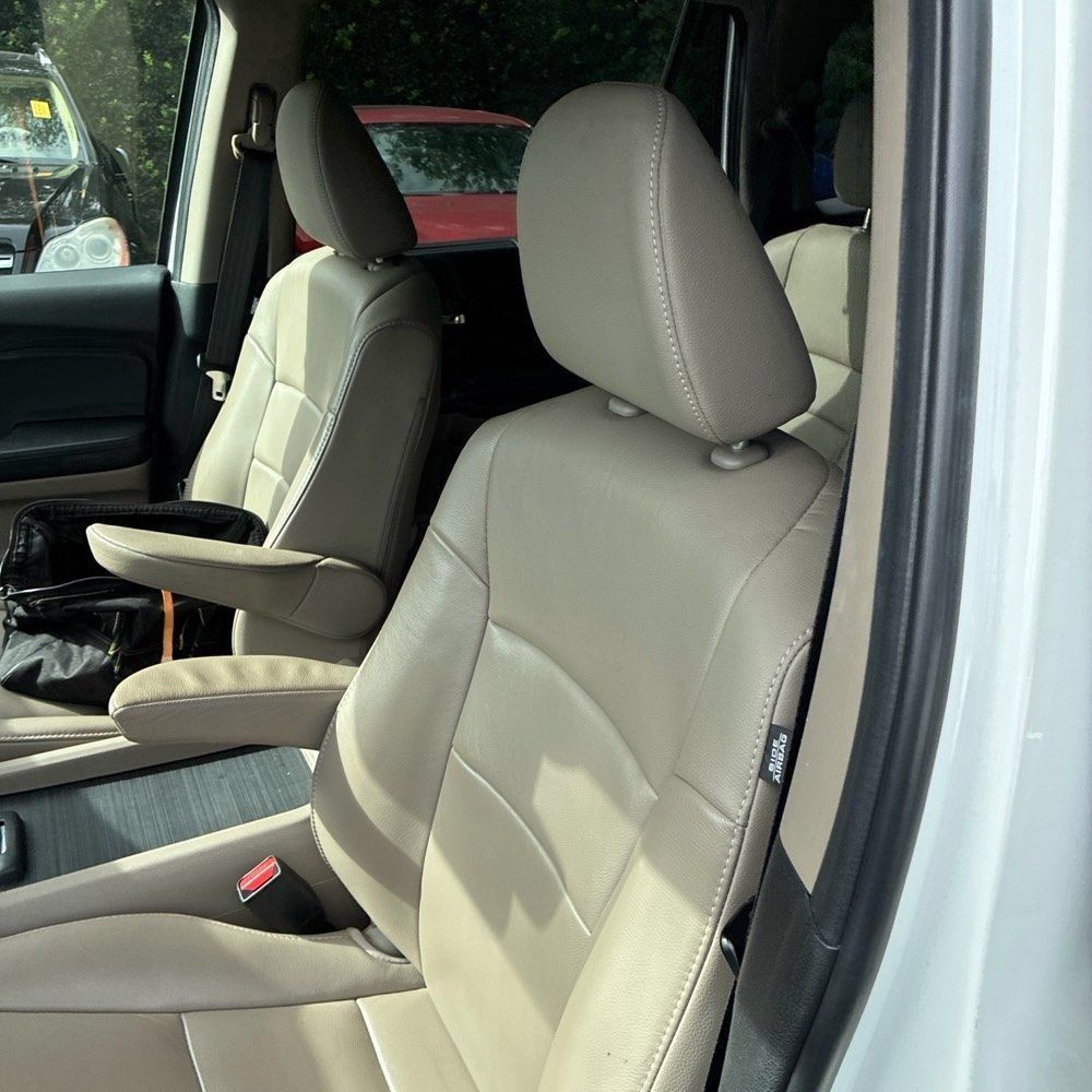 Used 2020 Honda Pilot Touring image 5