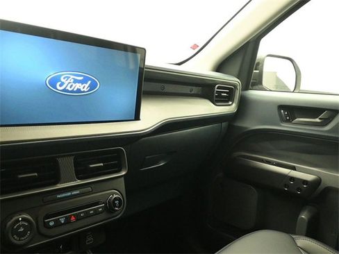New 2026 Ford Maverick Lariat w/ Black Appearance Package image 13