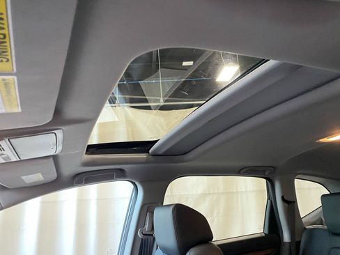 Used 2019 Honda CR-V Touring image 25