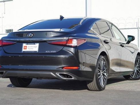 Used 2024 Lexus ES 350 w/ Premium Package image 6