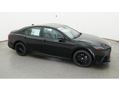 New 2026 Toyota Camry SE image 12