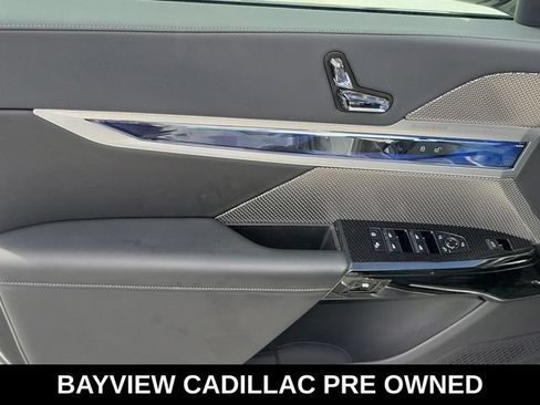 Used 2023 BMW 740i RWD image 23