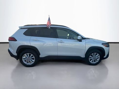 Used 2023 Toyota Corolla Cross LE w/ Moonroof Package AWD/4WD image 8