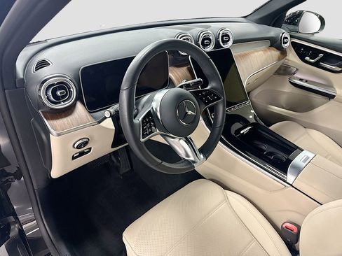 Certified 2026 Mercedes-Benz GLC 300 image 9