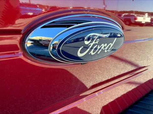 Used 2013 Ford F150 XLT w/ Luxury Equipment Group image 10