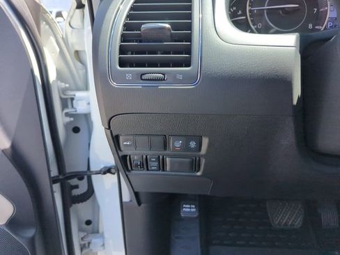 Used 2019 Nissan Armada SL w/ Premium Package image 19