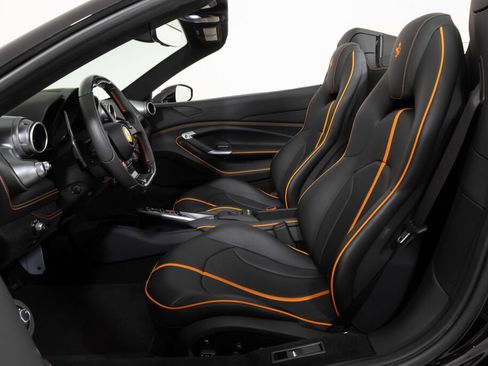 Used 2022 Ferrari F8 Tributo RWD image 34