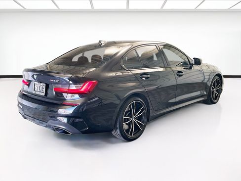 Used 2020 BMW M340i xDrive w/ Executive Package image 4